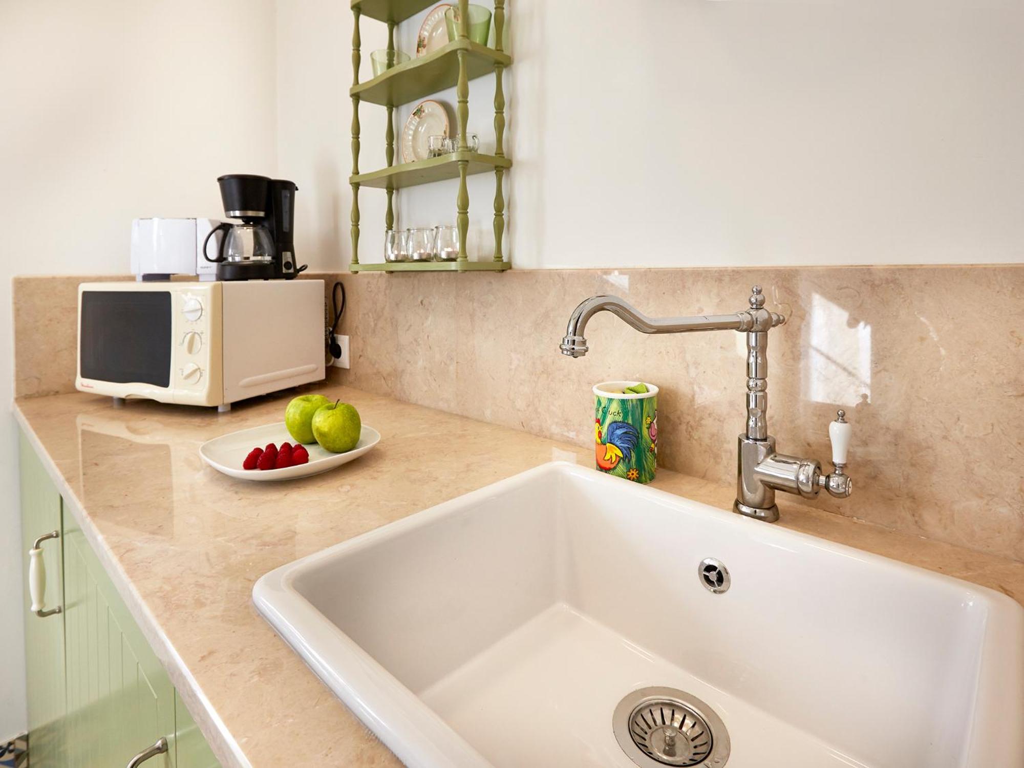 Alfama Cozy Studios By Get Your Stay Лиссабон Экстерьер фото